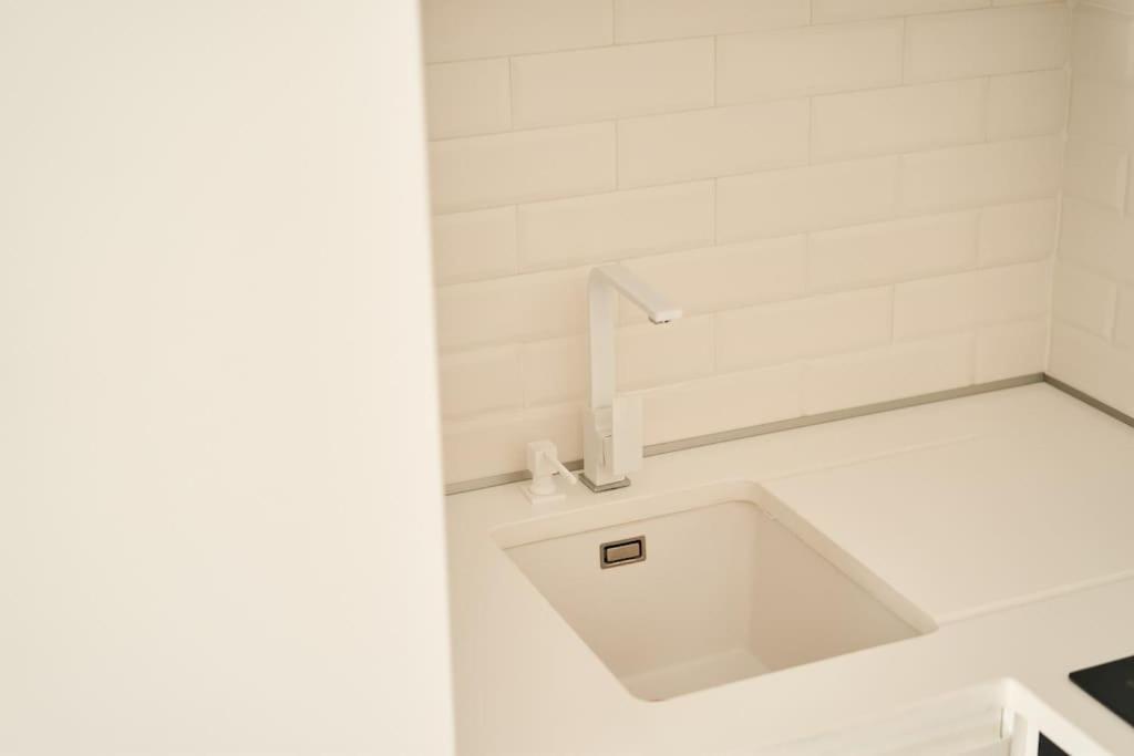 Ultracentral Two Rooms Apartment In 布加勒斯特 外观 照片